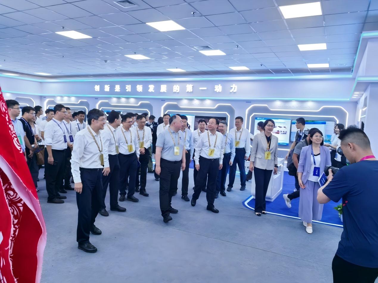 河南省“豫你攜手創贏未來”大學生創新創業大賽斬獲佳績 一銀兩銅彰顯創新實力，數字文化創意內容應用服務脫穎而出